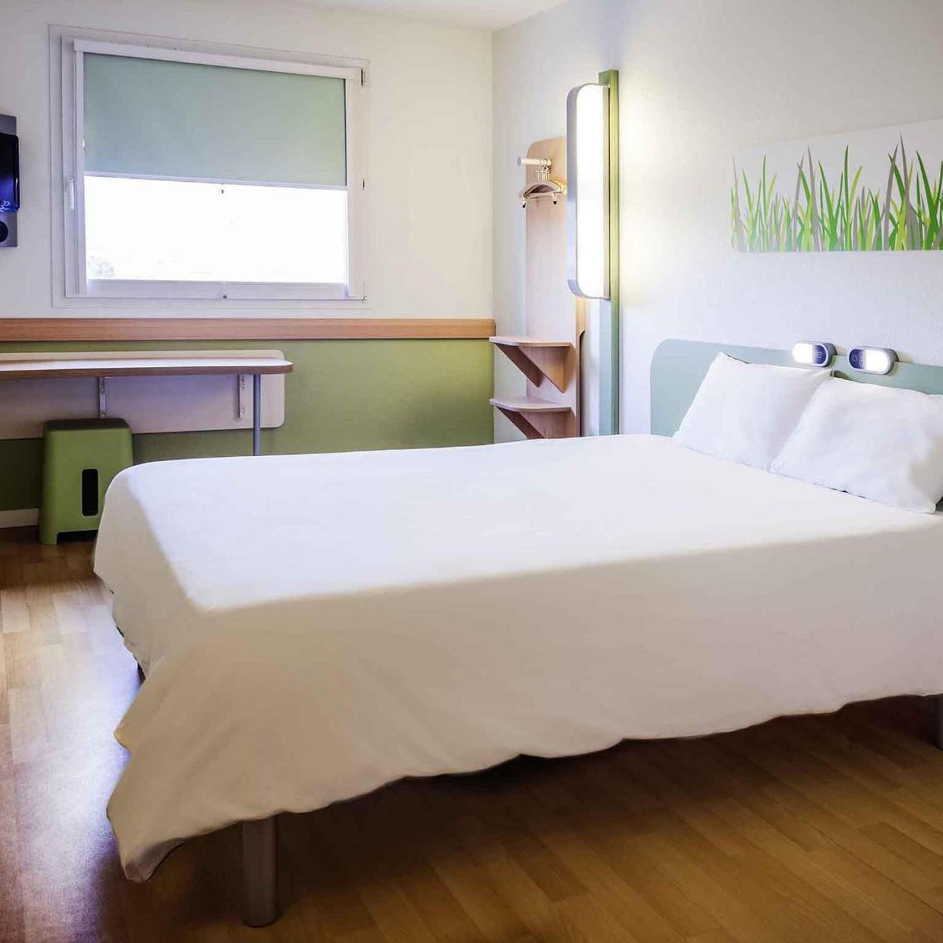 CLASSIC, DOUBLE BED, ACCESSIBLE