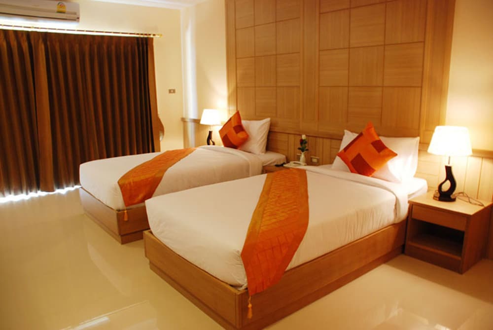 Metropoint Bangkok 24/80