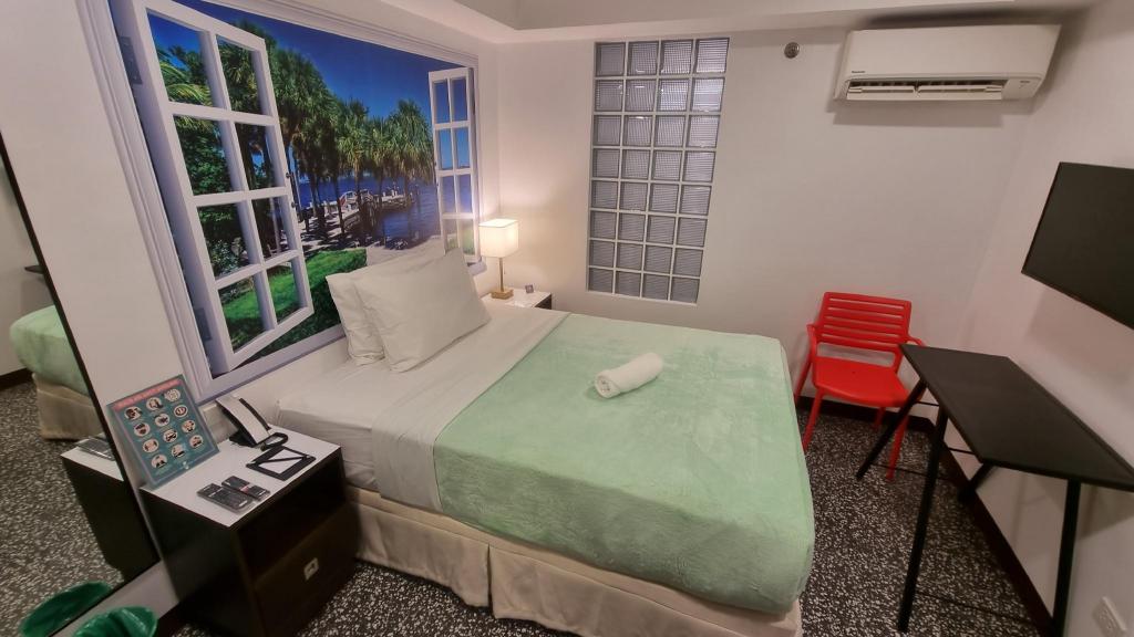 One Cristina Suites 33/49