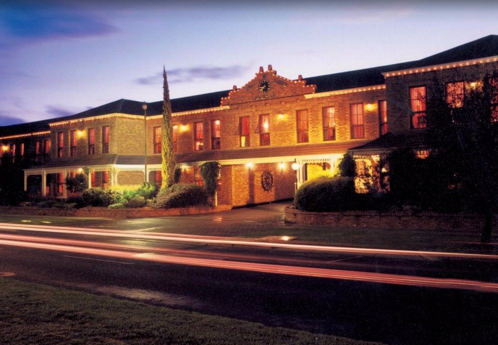 MERCURE PORT OF ECHUCA 3/60