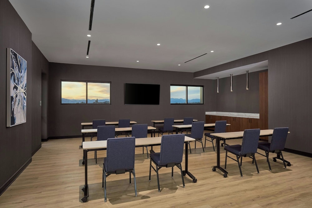 Courtyard by Marriott Denver Downtown West 31/41