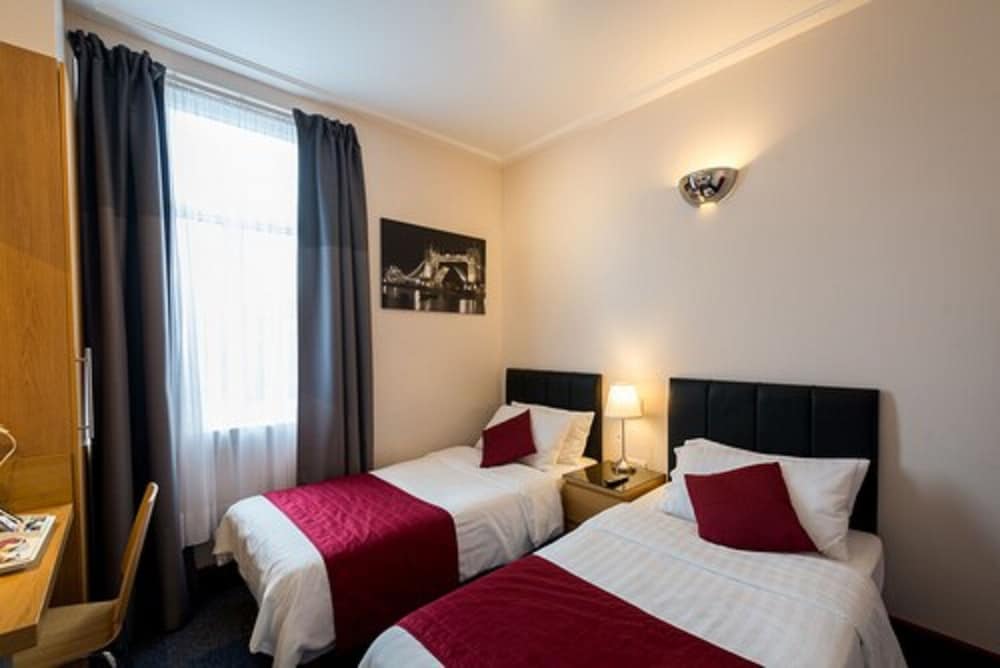 The Adria Hotel London 5/34