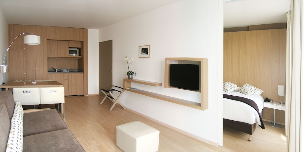 Residhome Carrieres La Defense 47/67