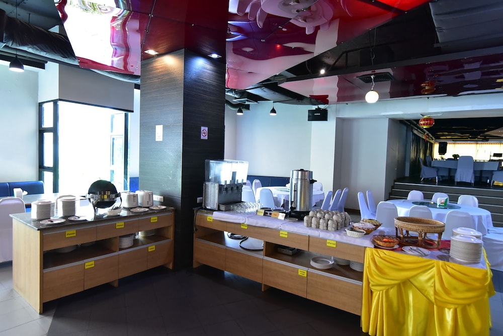 ALOHA HOTEL HAT YAI 54/66
