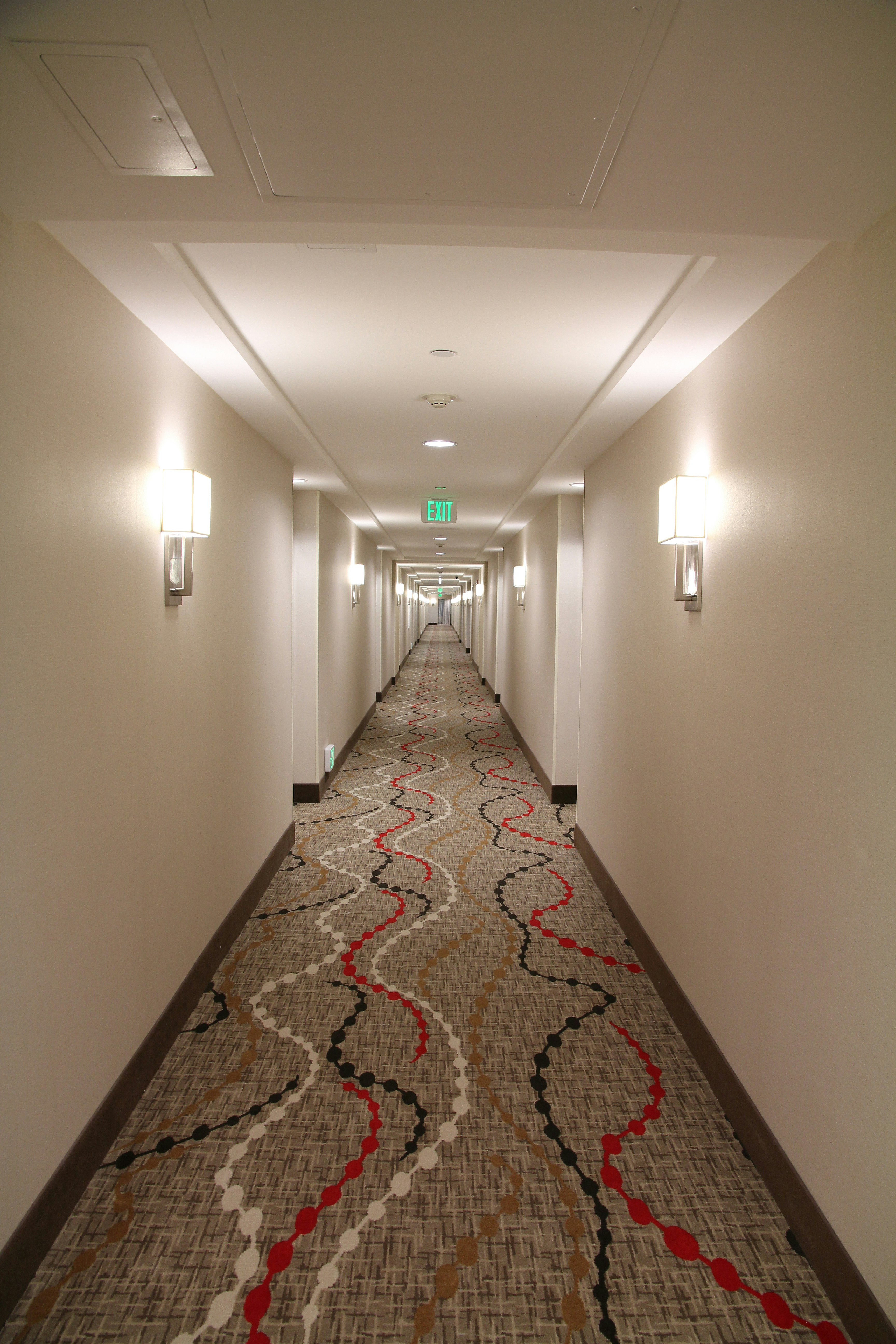Embassy Suites by Hilton Ontario Airport 54/55