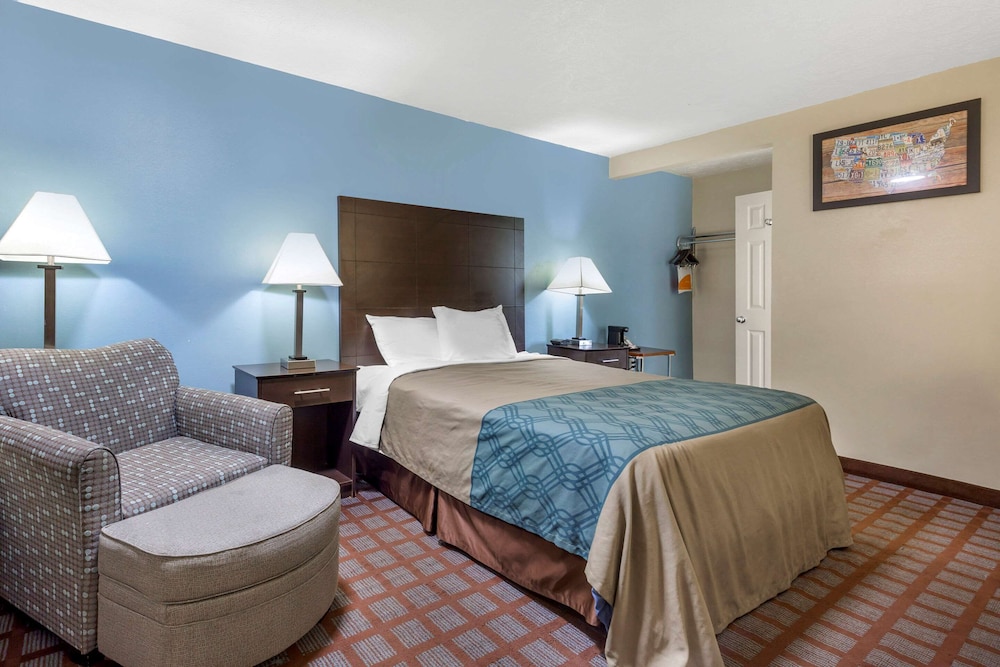 Econo Lodge Woodstock Shenandoah Valley I 81 12/30