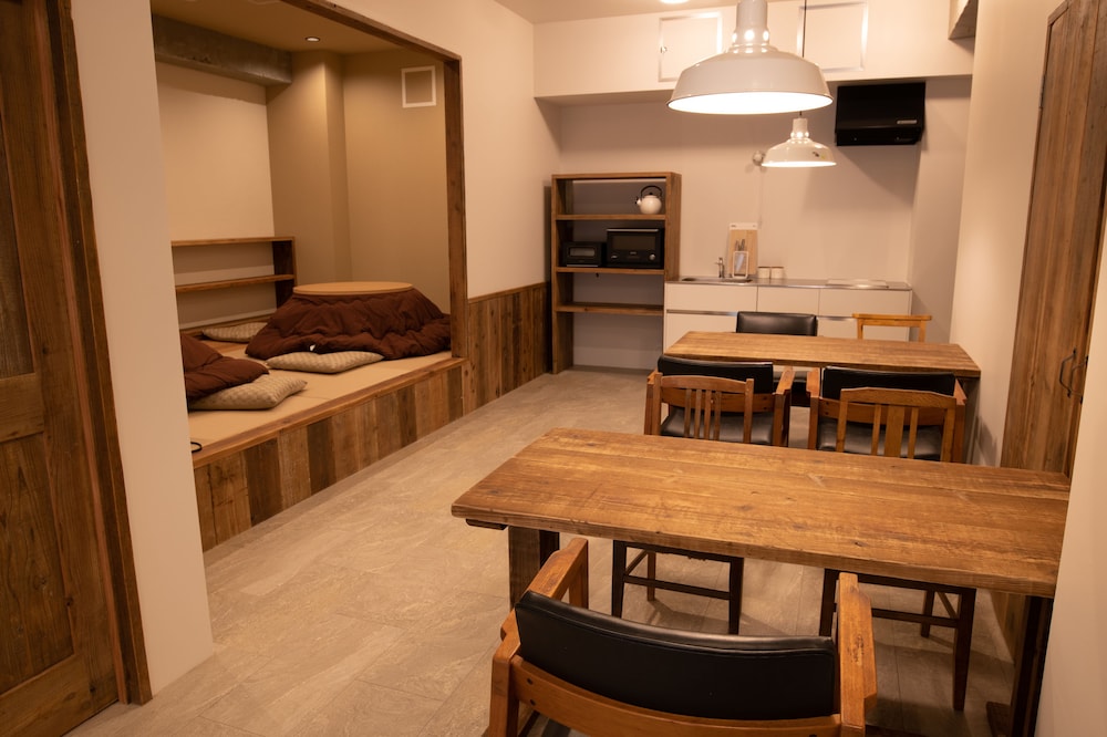 Akicafe Inn Guesthouse 46/58