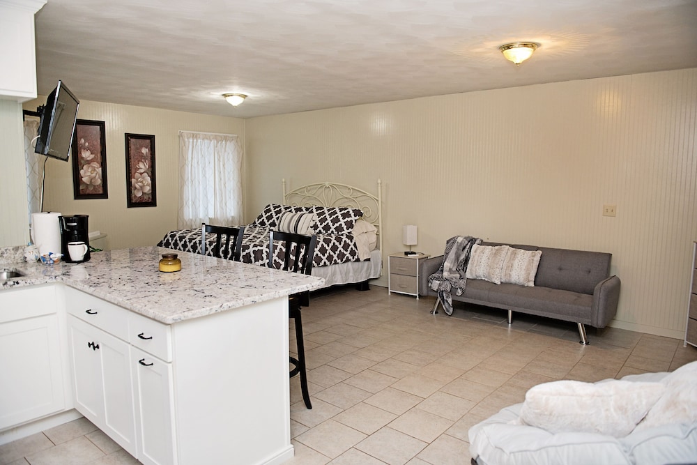 Berry Patch Bed and Breakfast 19/50