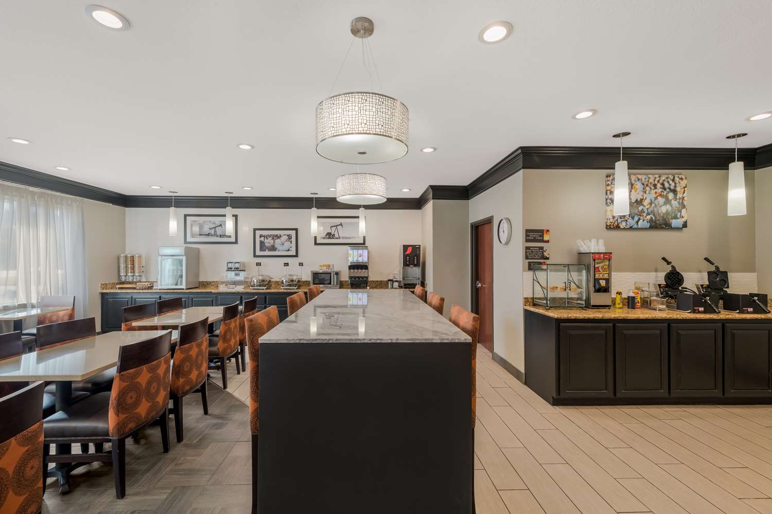 Best Western South Plains Inn & Suites 23/31