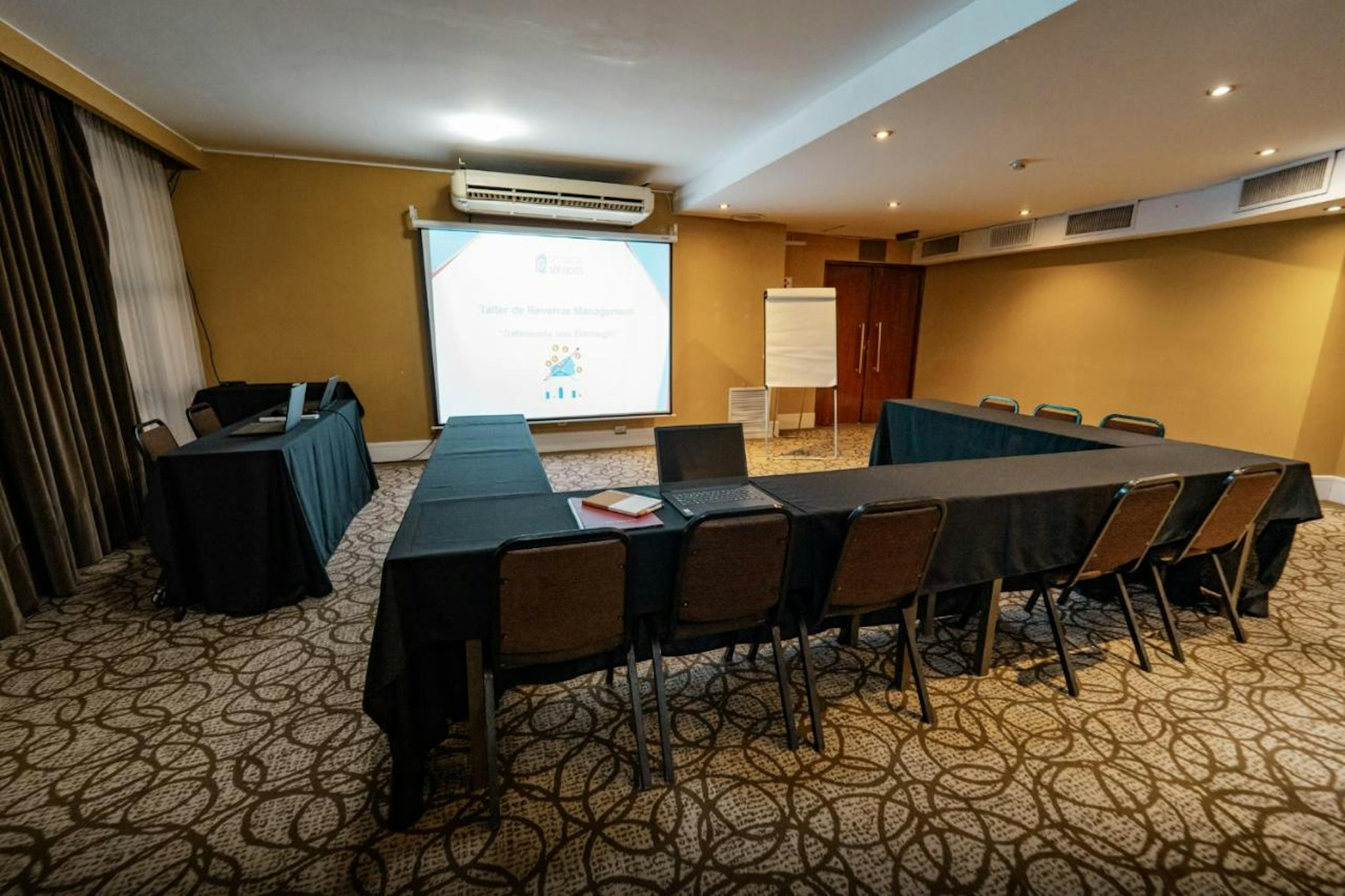 Amerian Executive Cordoba 47/51