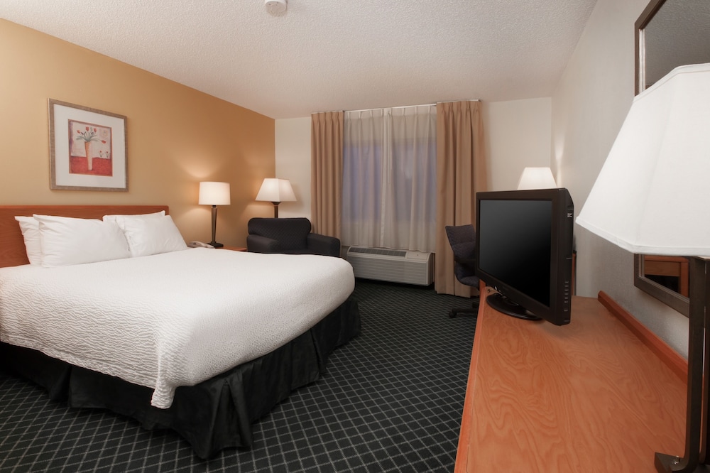 Baymont By Wyndham Coon Rapids 12/32