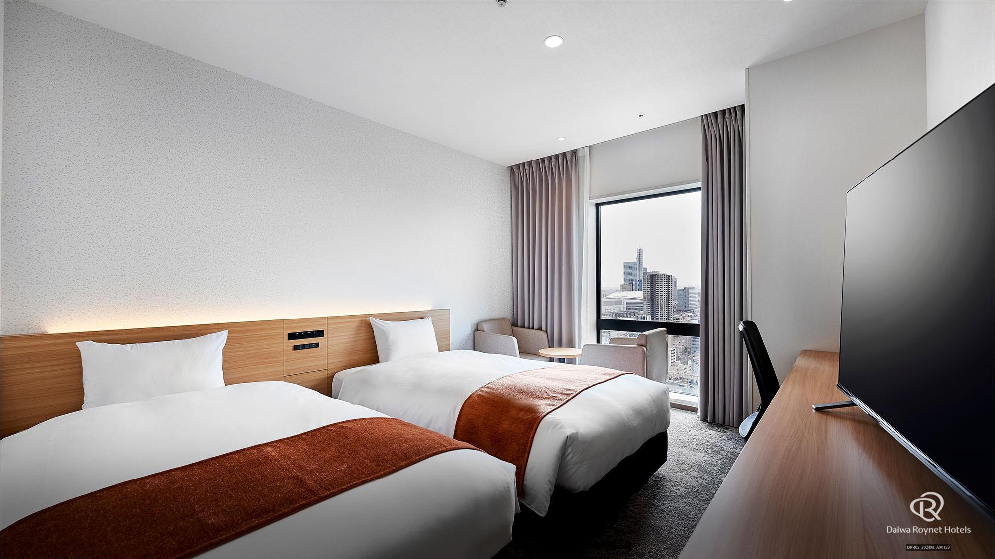 Moderate, Twin Beds