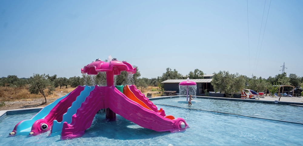 Simlarda Country Club 47/79