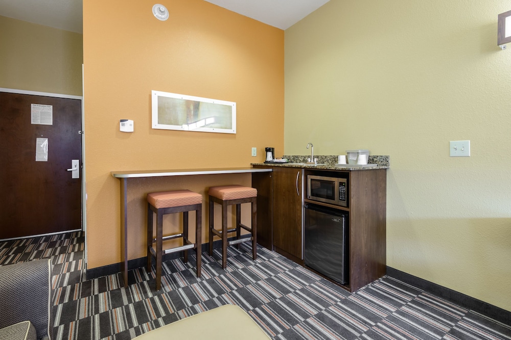 Microtel Inn Suites By Wyndham Greenville University Med 21/44