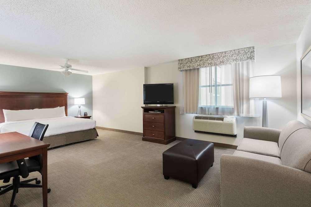 Homewood Suites by Hilton Tampa Airport Westshore 17/50