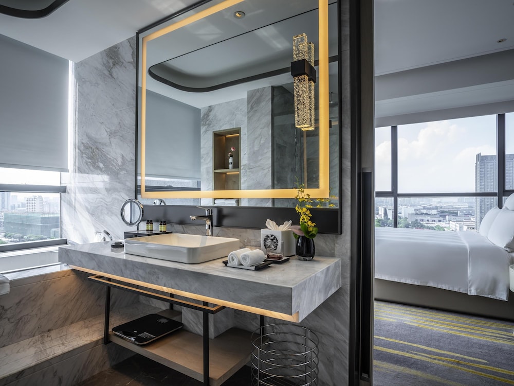 Pullman Suzhou Zhonghui 59/59