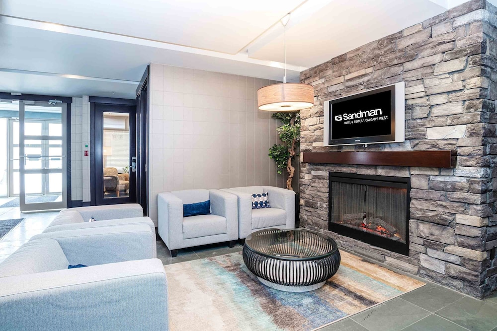 Sandman Hotel and Suites Calgary West 46/67