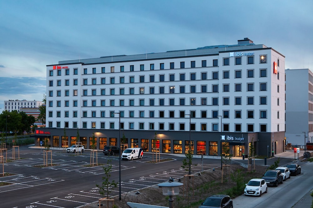 ibis Hotel Berlin Airport (Neueroffnung) 44/49