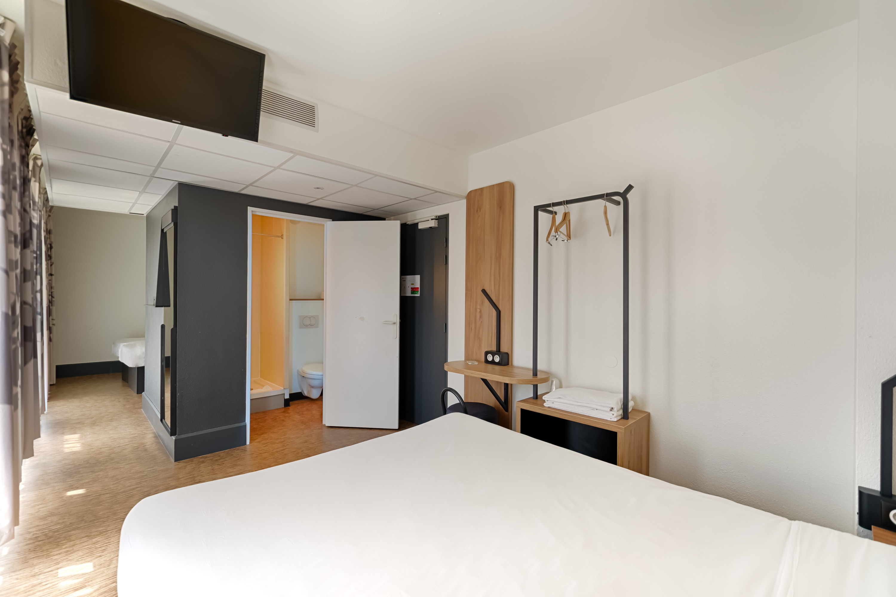 غرفة قياسية رباعية، B B Hotel Marseille Center La Joliette 2/2