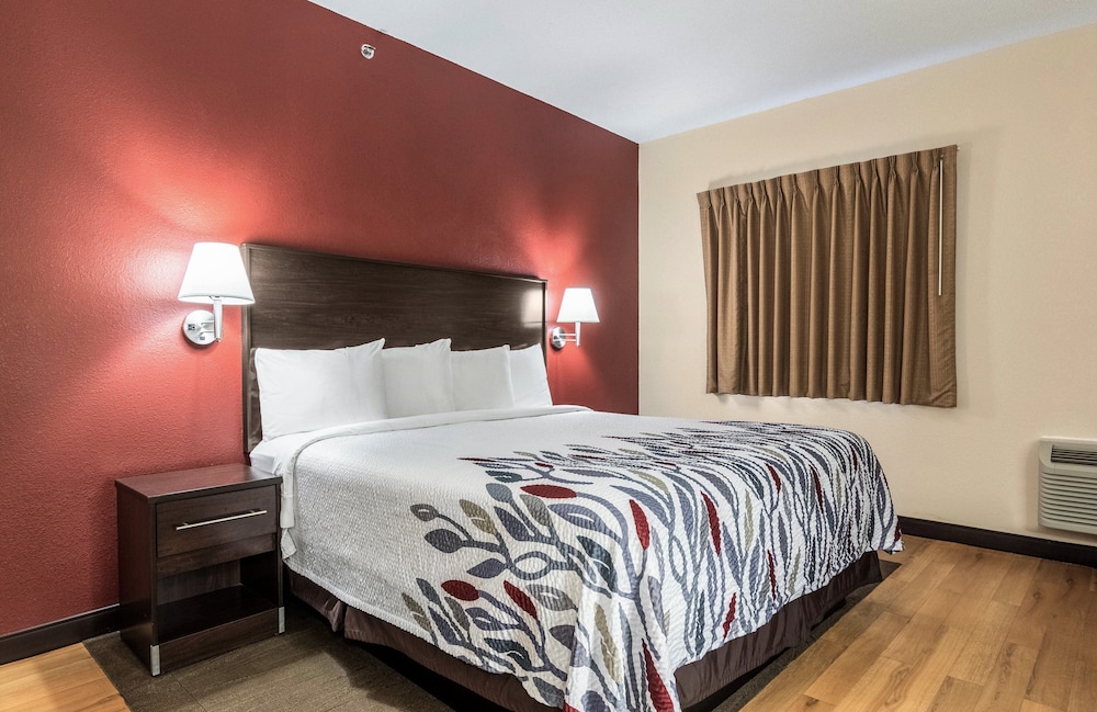 Red Roof Inn Detroit - Troy 13/25
