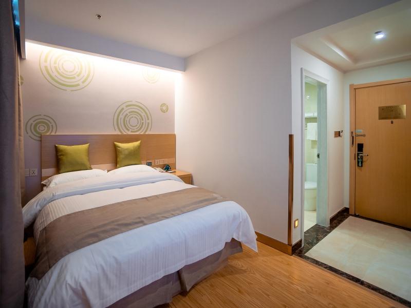 GreenTree Inn Jiangsu Suzhou Zhangjiagang Tangshi Town Yangzi Road Express Hotel 22/44