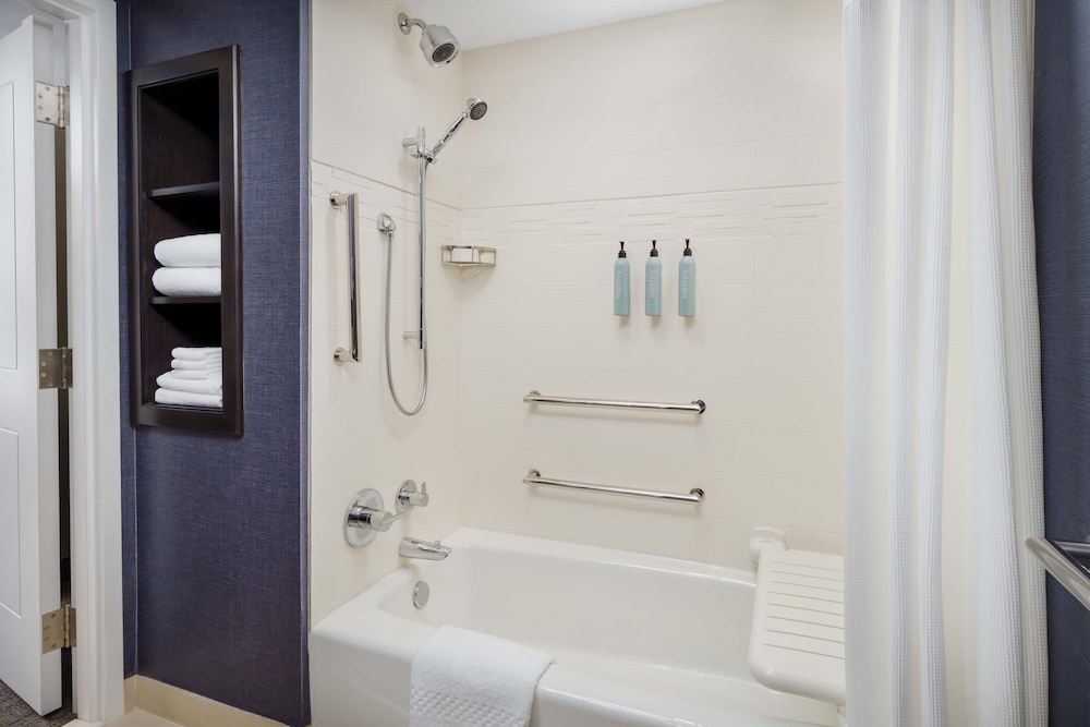 Residence Inn New Haven Hamden 25/27