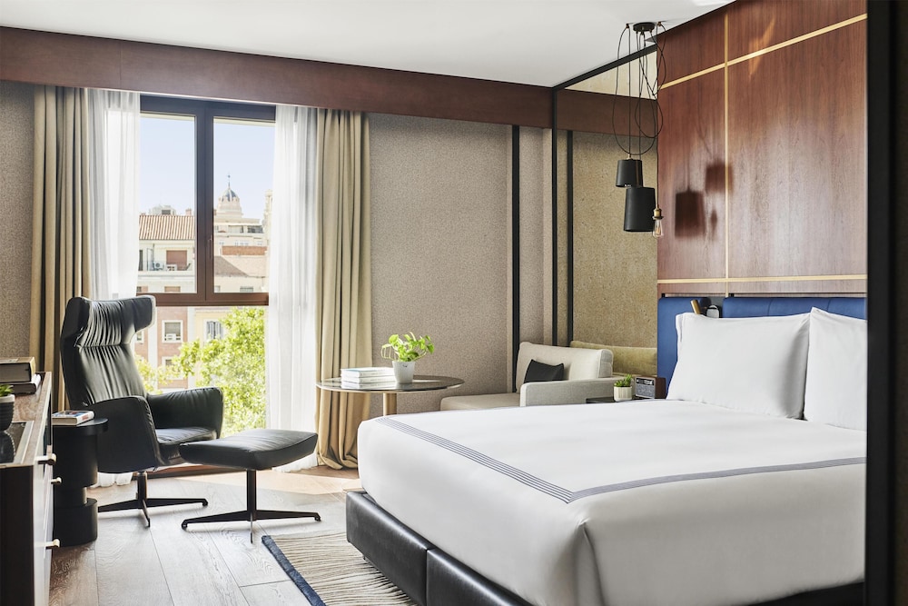 Hyatt Thompson Madrid 17/50