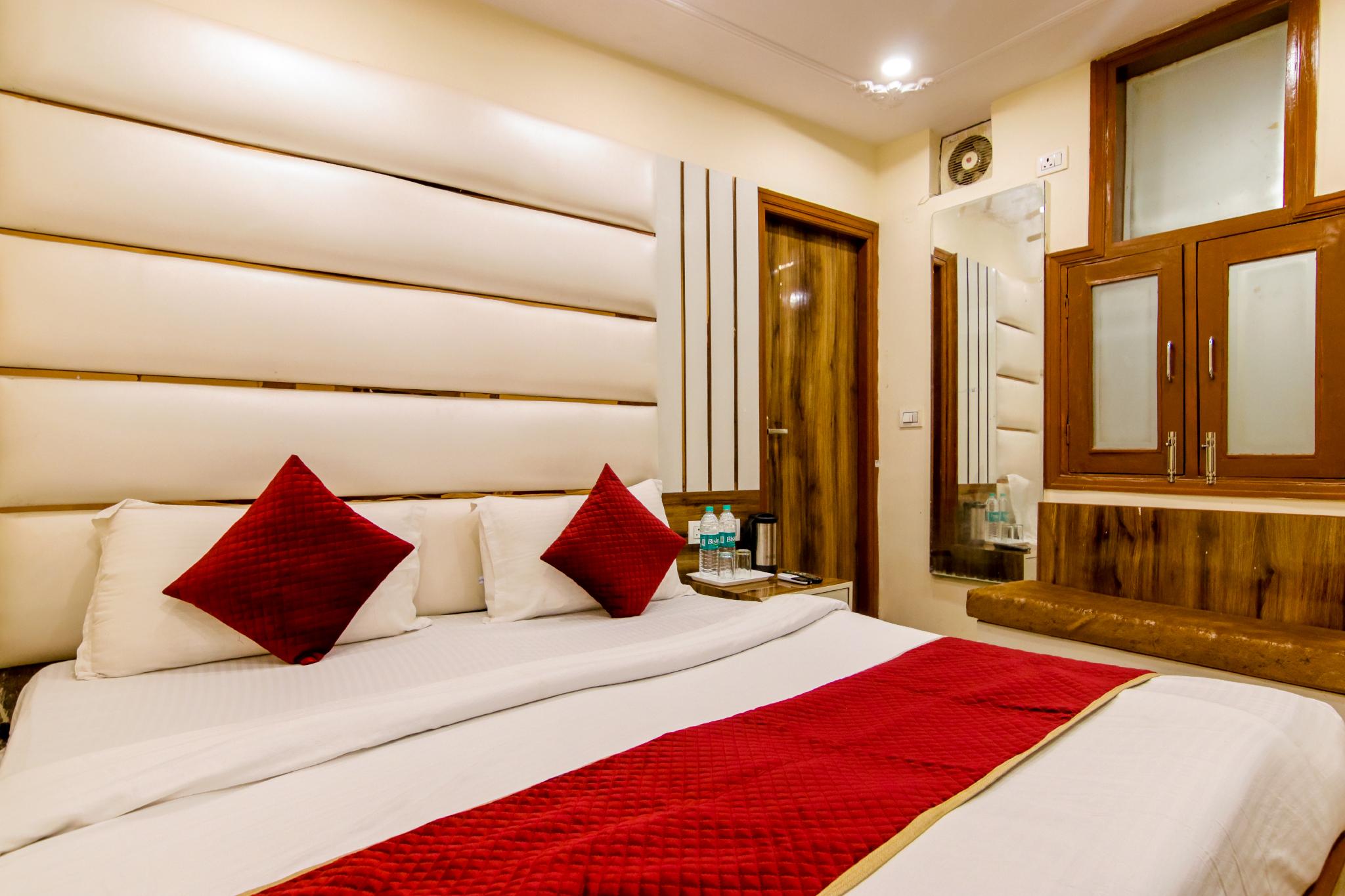 Hotel Star Palace Paharganj 23/63