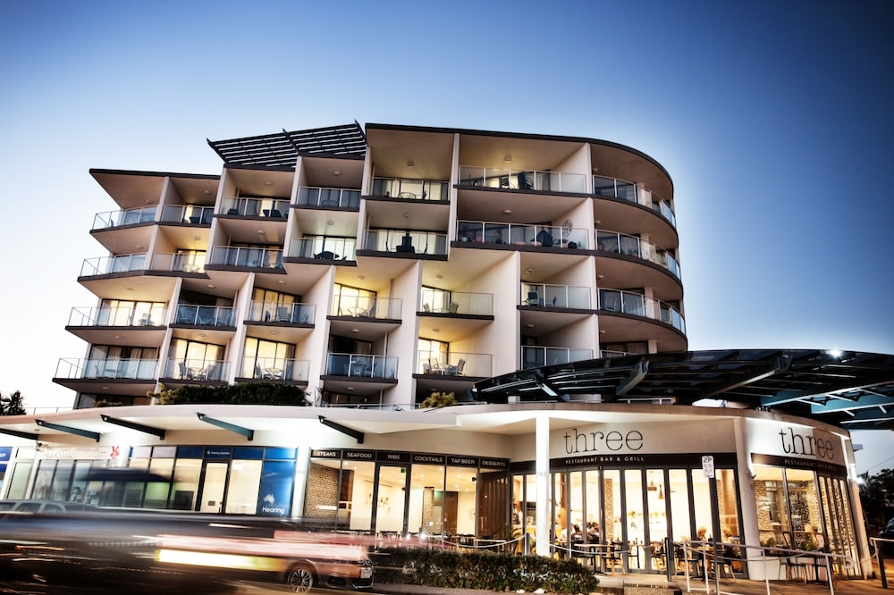 Ocean Views Resort 2/70