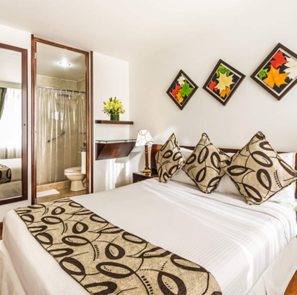 Hotel Platinum Suite 10/49