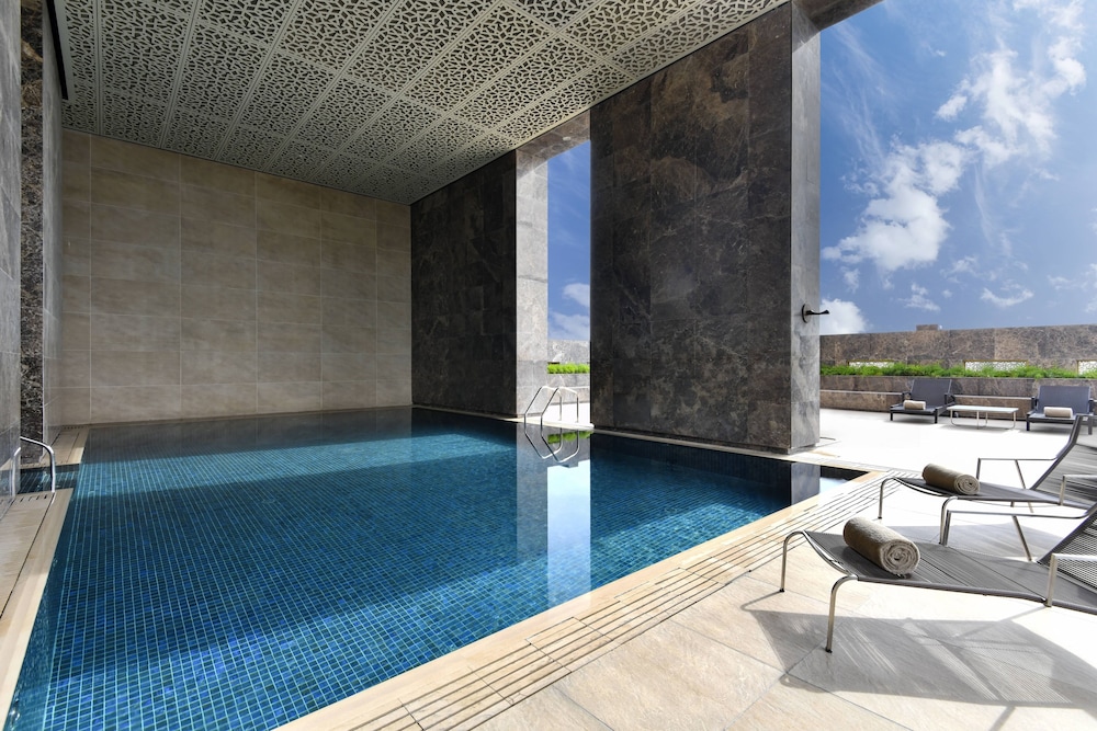 Voco Doha West Bay Suites 7/100