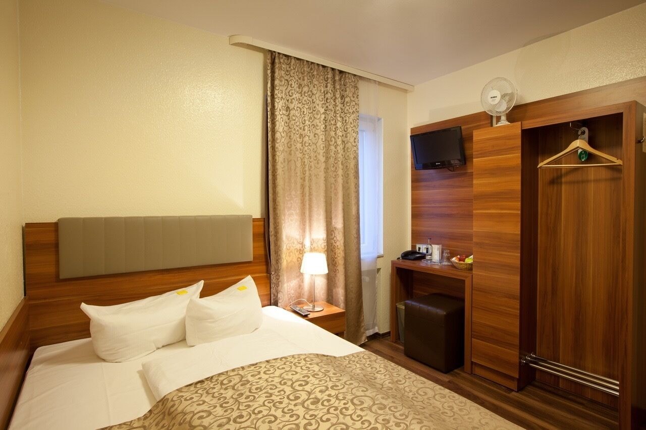 1 BEDROOM, COMFORT, SINGLE