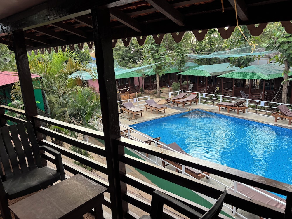 Club Palolem 41/43