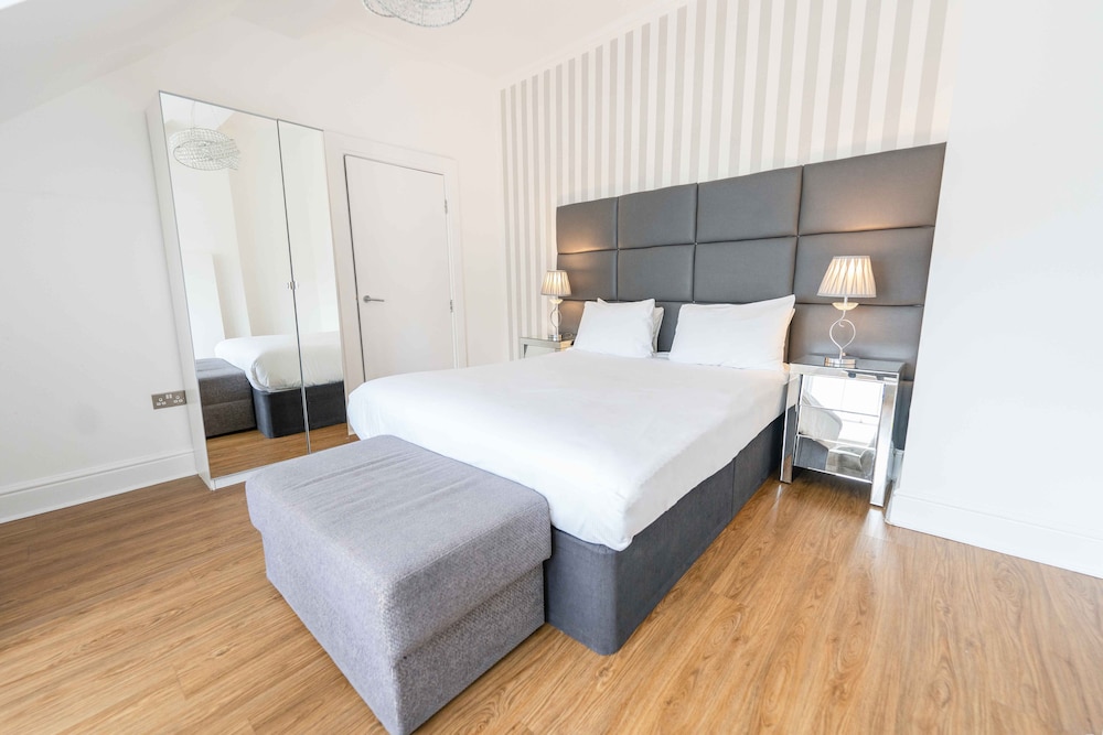 1 BEDROOM, APARTMENT