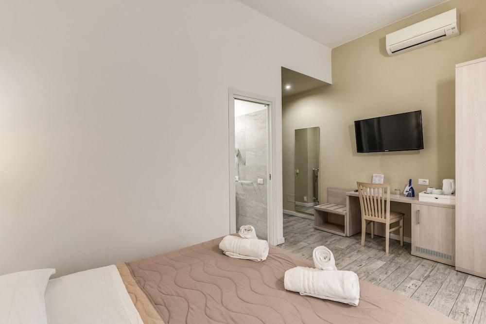 Gardenia Suite 16/25