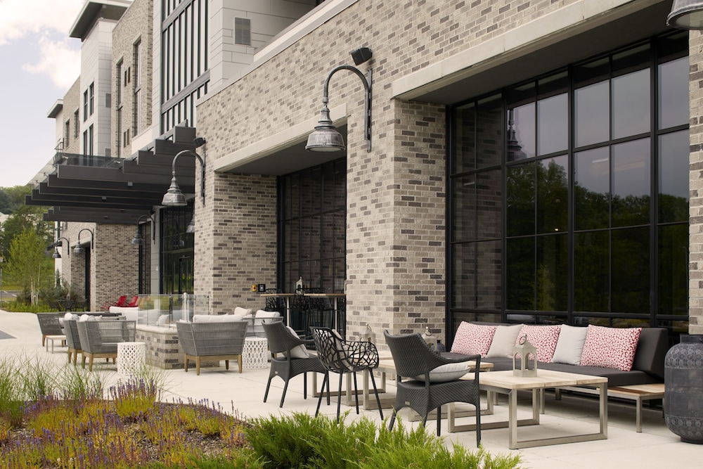 Archer Hotel Florham Park Morristown 64/80