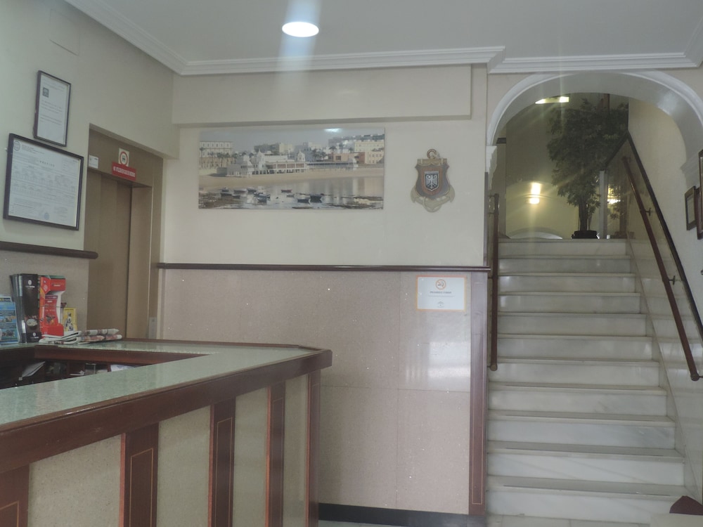 Hostal Bahía 11/50