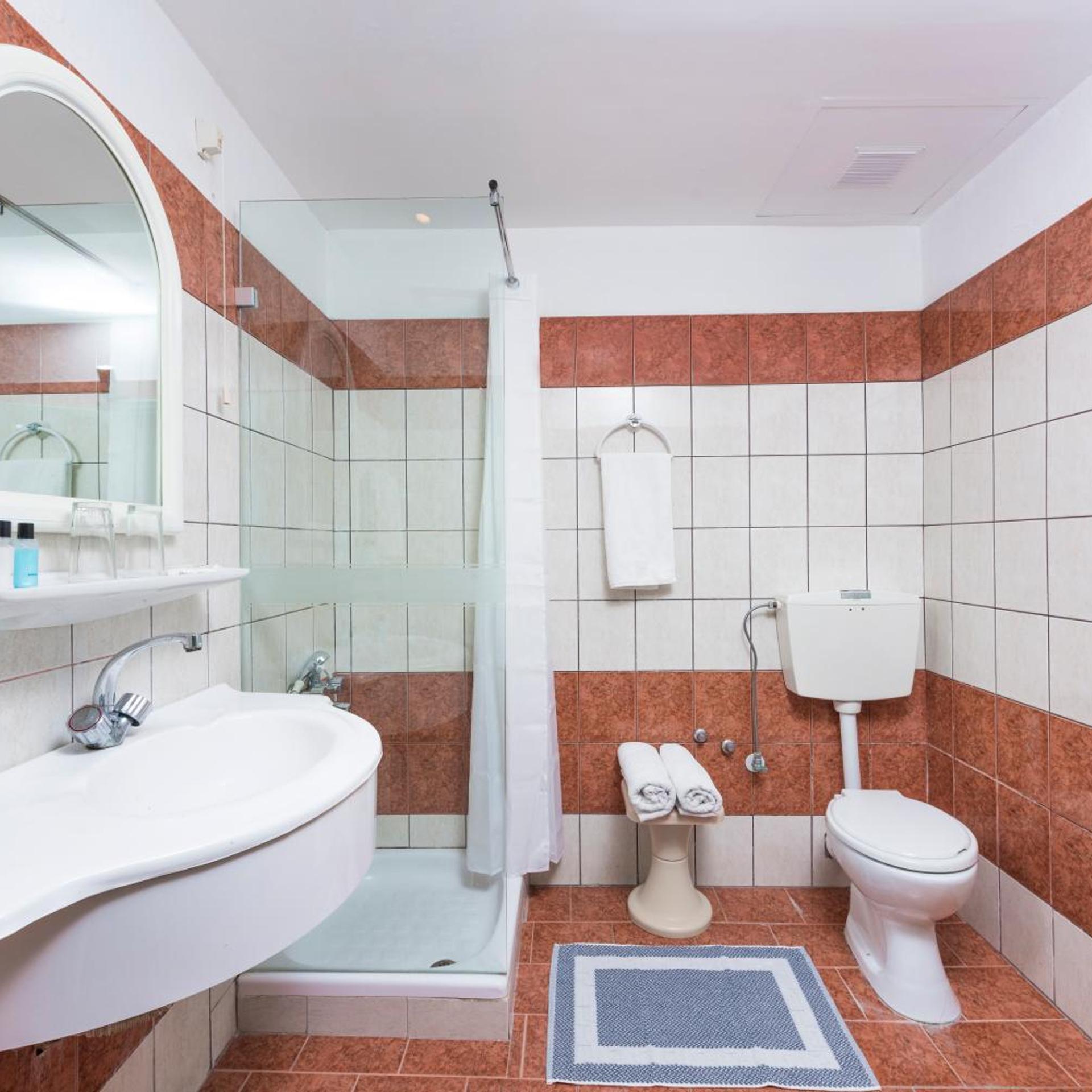 Double Room Economy No Balcony، Potamaki Beach 3/4