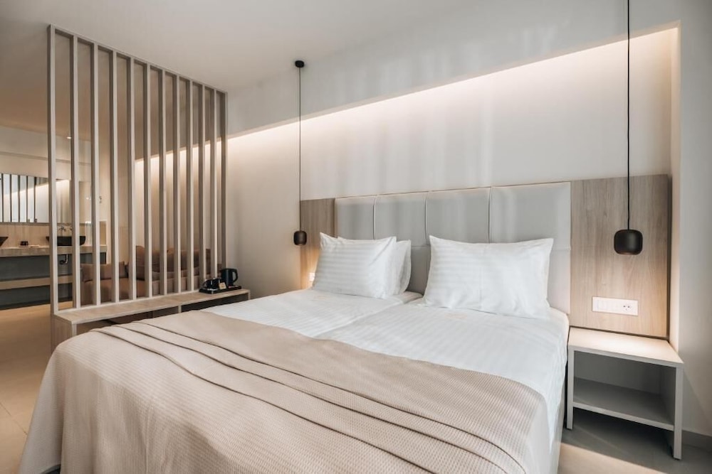 Room at Golden Coast Suites, Zakynthos