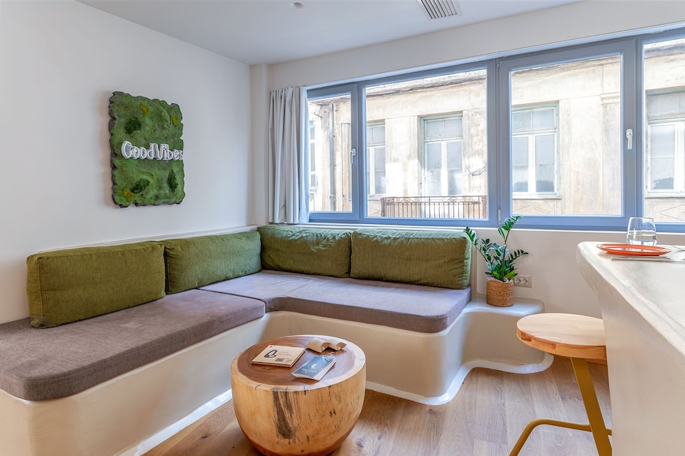 Lofus Bio Suites 27/50