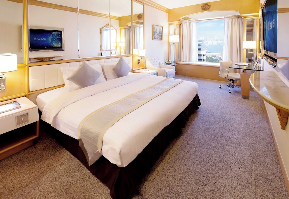 Regal Hong Kong Hotel 26/74