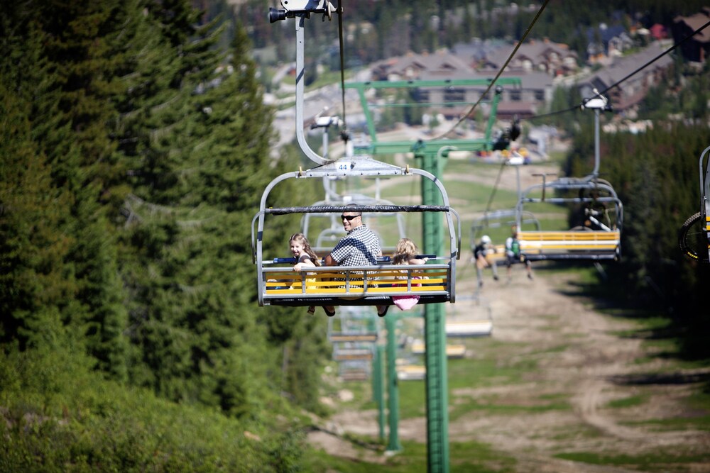 Panorama Mountain Resort 76/82