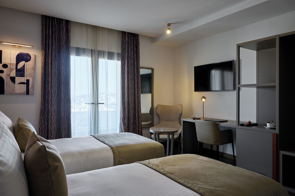 Room at Ralf Hotel, ALGIERS
