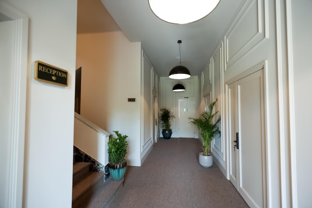 Padam Boutique Hotel 7/55