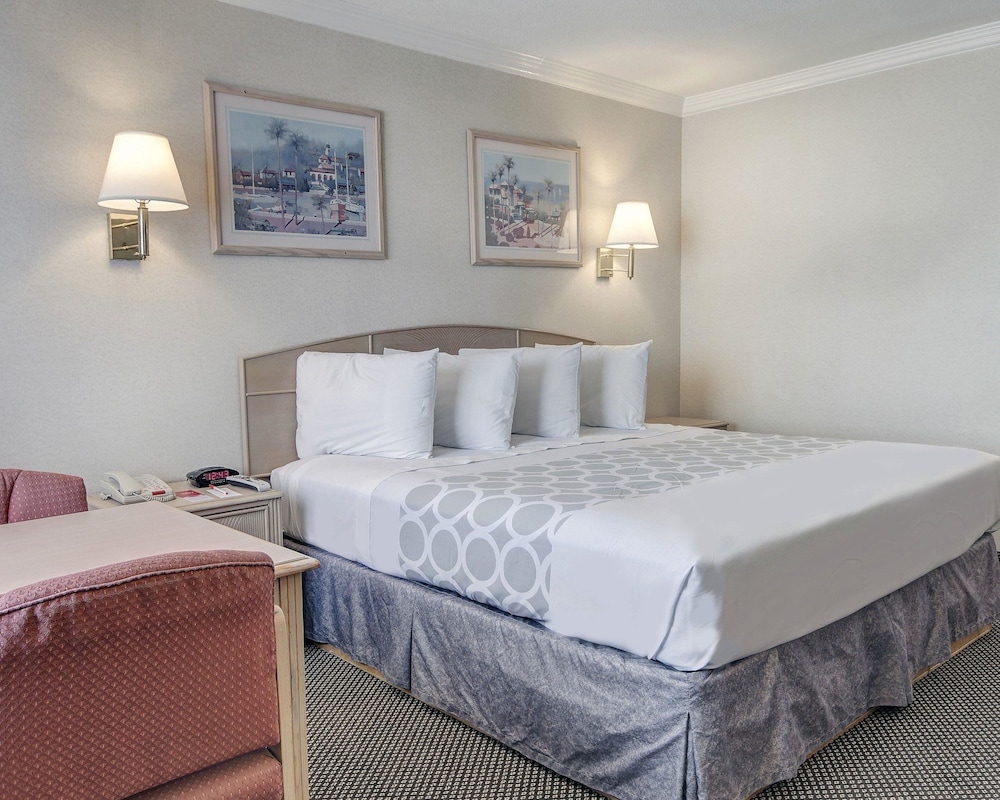 Econo Lodge Van Horn 15/26