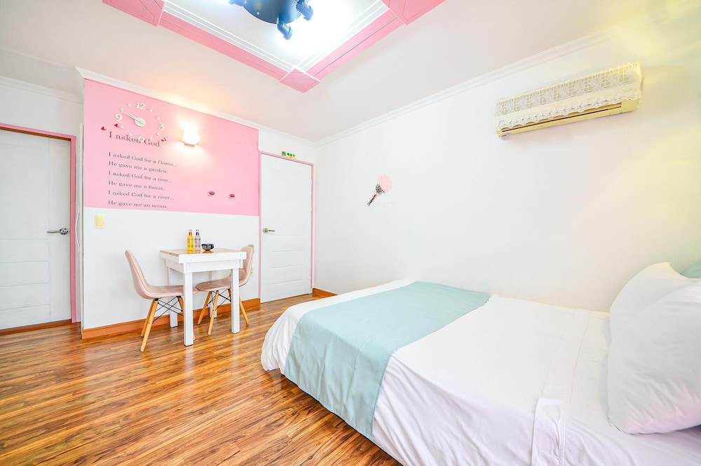 Geoje Blue Neoul Pension 13/50