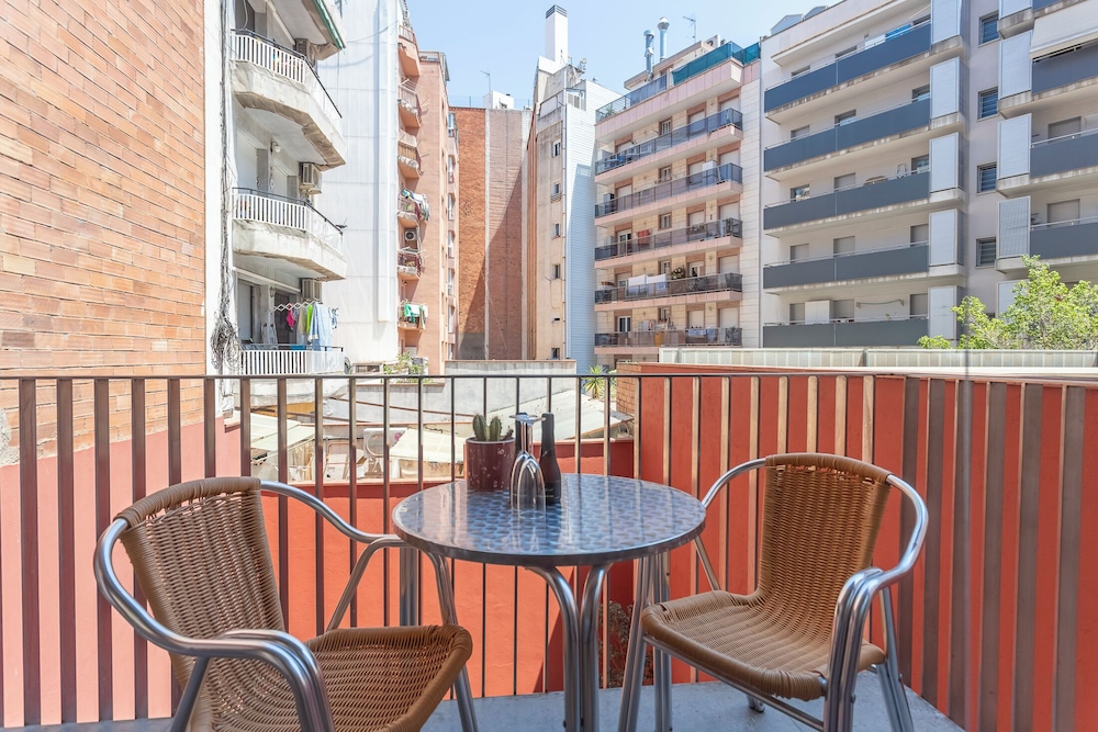 My Space Barcelona Rooftop Pool City Center 35/50