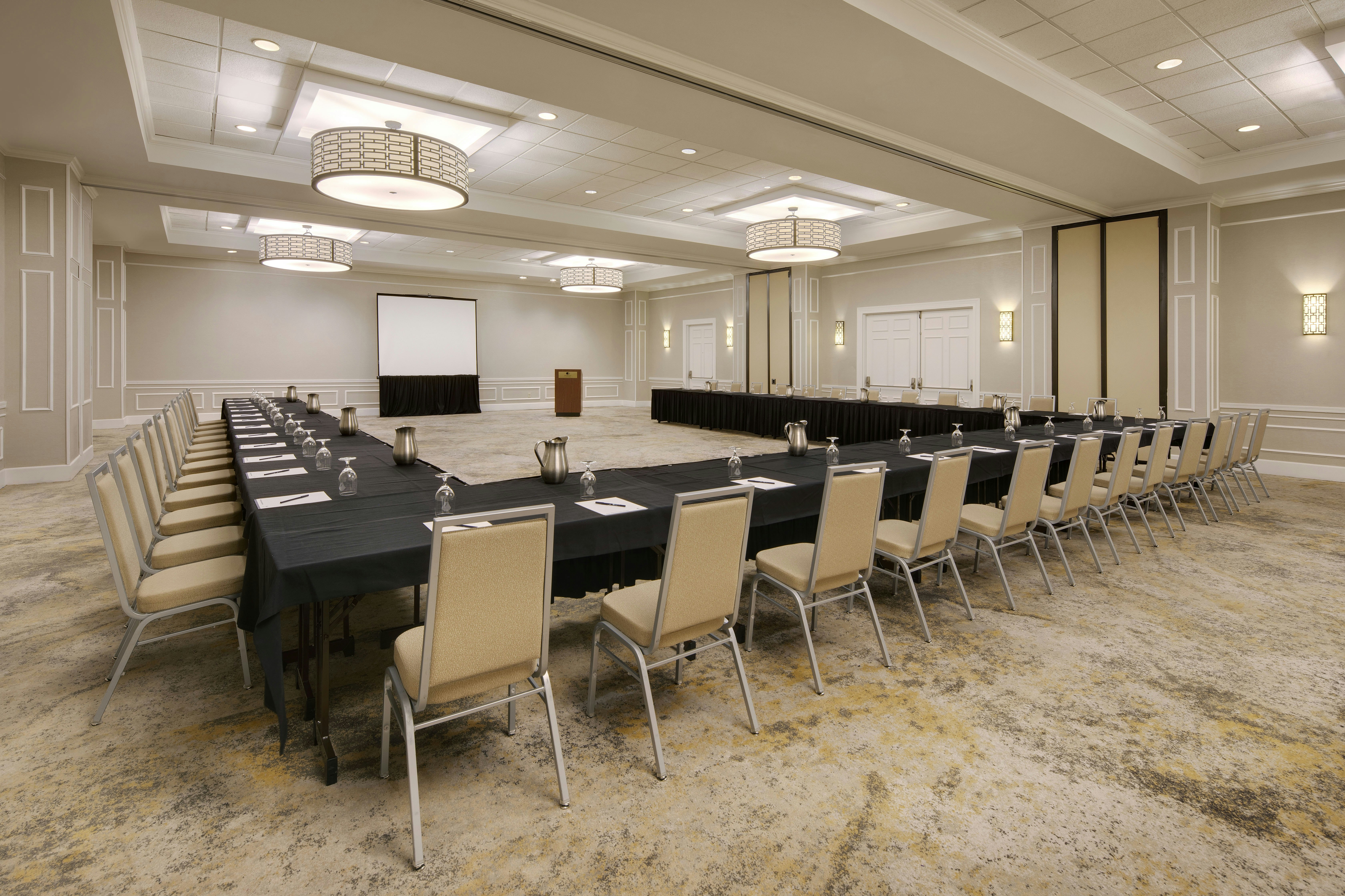 Doubletree Hotel Atlanta Roswell Alpharetta Area 62/75