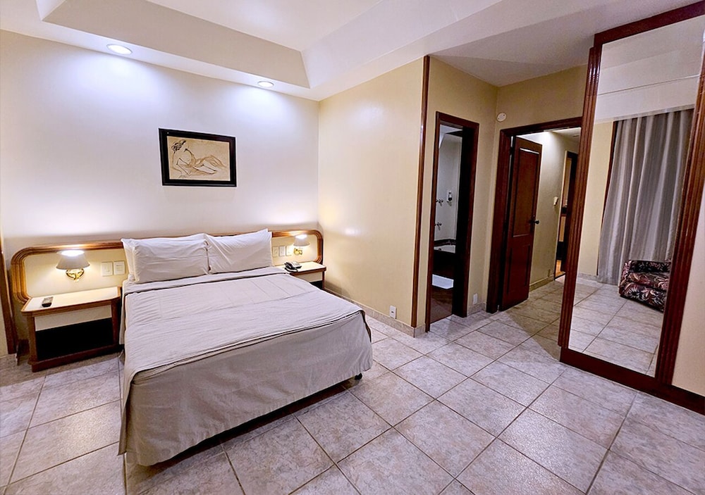 SUITE, DOUBLE BED