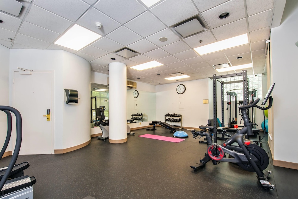 Grand Park Hotel & Suites Downtown Vancouver, Ascend Hotel Collection 44/63
